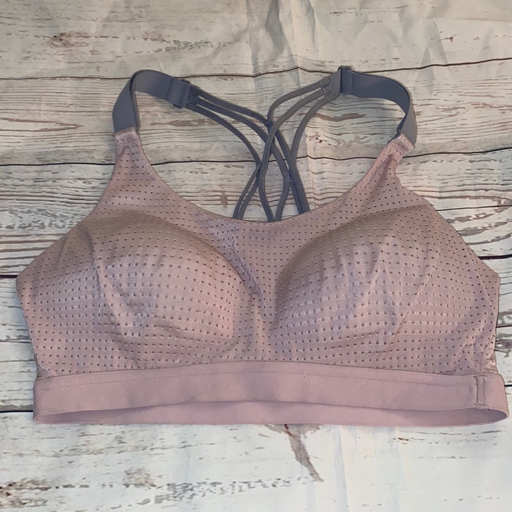 Victoria’s Secret Sport Lightweight black sports bra